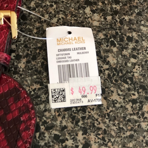 Authentic NWT Micheal Kors luggage Tag - Picture 4 of 5